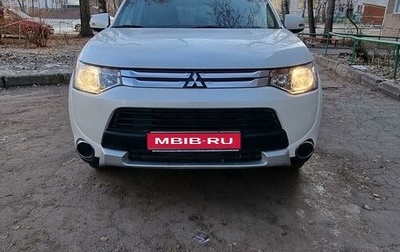 Mitsubishi Outlander III рестайлинг 3, 2014 год, 1 647 000 рублей, 1 фотография