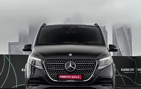 Mercedes-Benz V-Класс, 2024 год, 18 900 000 рублей, 2 фотография