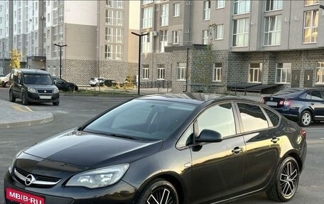 Opel Astra J, 2012 год, 850 000 рублей, 1 фотография