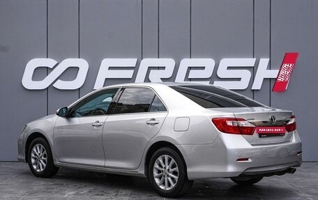 Toyota Camry, 2012 год, 1 850 000 рублей, 2 фотография