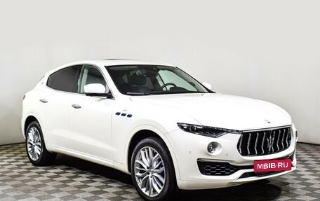 Maserati Levante I, 2021 год, 8 900 000 рублей, 3 фотография