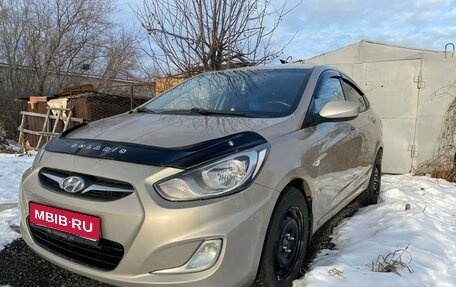 Hyundai Solaris II рестайлинг, 2011 год, 750 000 рублей, 1 фотография