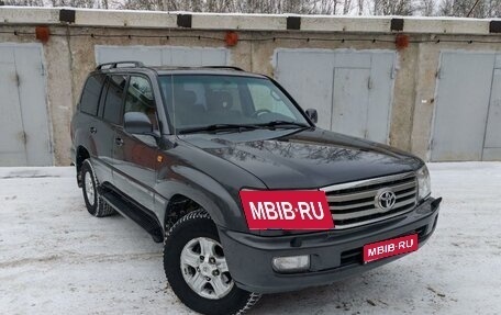 Toyota Land Cruiser 100 рестайлинг 2, 2007 год, 2 690 000 рублей, 1 фотография