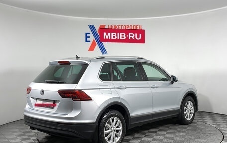 Volkswagen Tiguan II, 2018 год, 2 499 000 рублей, 4 фотография