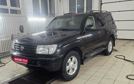 Toyota Land Cruiser 100 рестайлинг 2, 2004 год, 3 900 000 рублей, 8 фотография