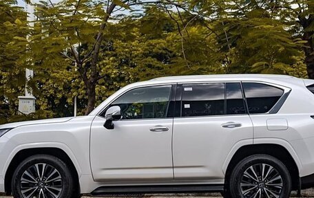 Lexus LX, 2023 год, 16 051 170 рублей, 6 фотография