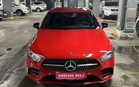 Mercedes-Benz A-Класс, 2018 год, 2 669 000 рублей, 2 фотография