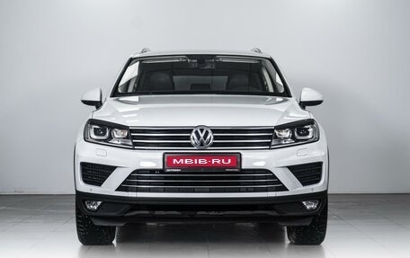 Volkswagen Touareg III, 2015 год, 3 599 000 рублей, 3 фотография