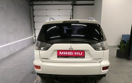 Mitsubishi Outlander III рестайлинг 3, 2010 год, 999 000 рублей, 5 фотография