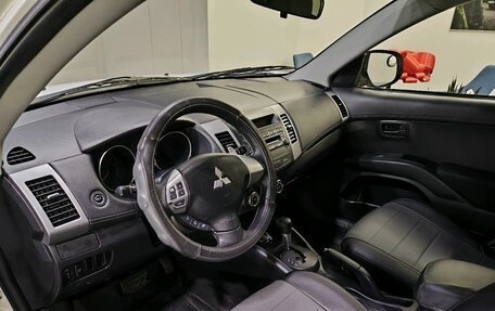 Mitsubishi Outlander III рестайлинг 3, 2010 год, 999 000 рублей, 8 фотография