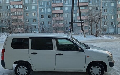 Toyota Probox I, 2009 год, 690 000 рублей, 3 фотография