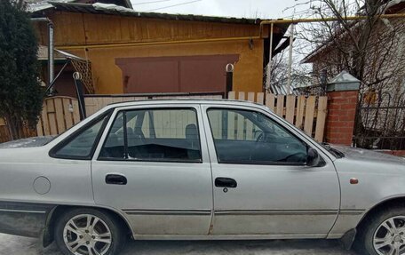 Daewoo Nexia I рестайлинг, 2003 год, 130 000 рублей, 4 фотография