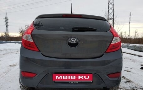 Hyundai Solaris II рестайлинг, 2011 год, 770 000 рублей, 11 фотография