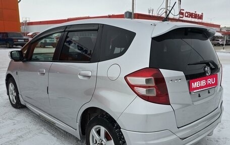 Honda Fit III, 2010 год, 895 000 рублей, 8 фотография