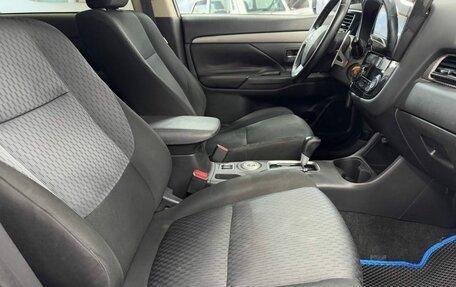 Mitsubishi Outlander III рестайлинг 3, 2013 год, 1 099 000 рублей, 15 фотография