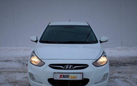 Hyundai Solaris II рестайлинг, 2012 год, 930 000 рублей, 2 фотография