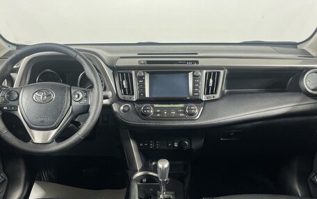 Toyota RAV4, 2016 год, 2 554 778 рублей, 14 фотография