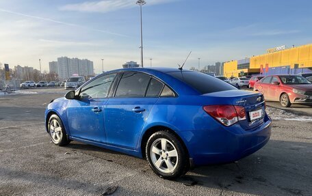 Chevrolet Cruze II, 2011 год, 840 000 рублей, 7 фотография