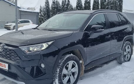 Toyota RAV4, 2021 год, 3 850 000 рублей, 3 фотография