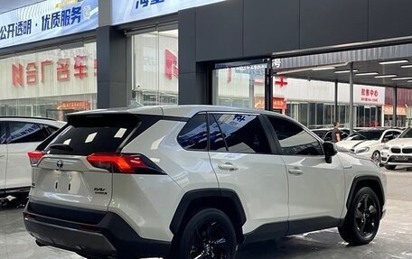 Toyota RAV4, 2021 год, 3 384 000 рублей, 6 фотография