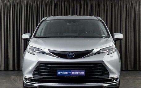 Toyota Sienna, 2021 год, 9 350 000 рублей, 3 фотография