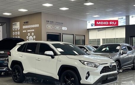 Toyota RAV4, 2021 год, 3 384 000 рублей, 5 фотография