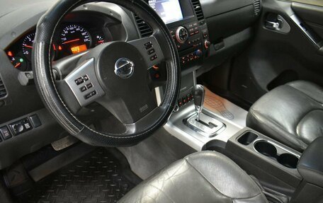 Nissan Navara (Frontier), 2013 год, 1 549 000 рублей, 7 фотография