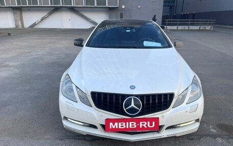 Mercedes-Benz E-Класс, 2011 год, 1 499 000 рублей, 2 фотография