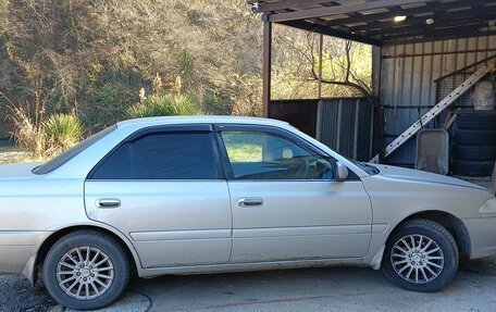 Toyota Carina, 2001 год, 600 000 рублей, 2 фотография