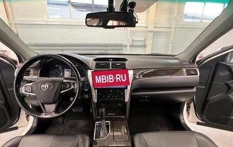 Toyota Camry, 2017 год, 2 580 000 рублей, 8 фотография