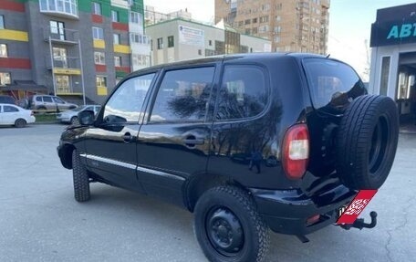 Chevrolet Niva I рестайлинг, 2004 год, 125 000 рублей, 5 фотография