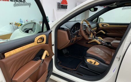 Porsche Cayenne III, 2010 год, 2 850 000 рублей, 23 фотография