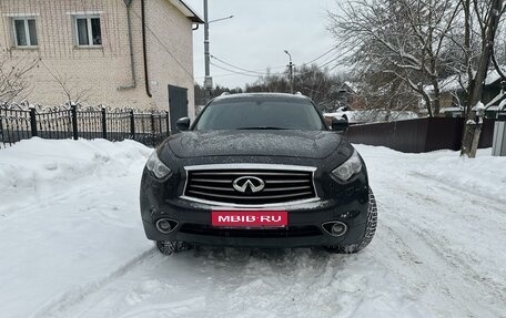 Infiniti QX70, 2014 год, 2 350 000 рублей, 1 фотография