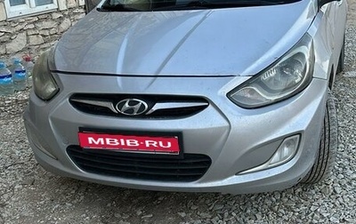 Hyundai Solaris II рестайлинг, 2012 год, 700 000 рублей, 1 фотография