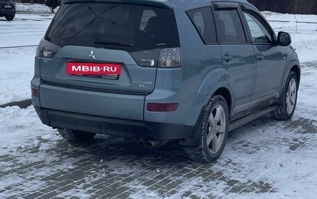 Mitsubishi Outlander III рестайлинг 3, 2008 год, 890 000 рублей, 4 фотография