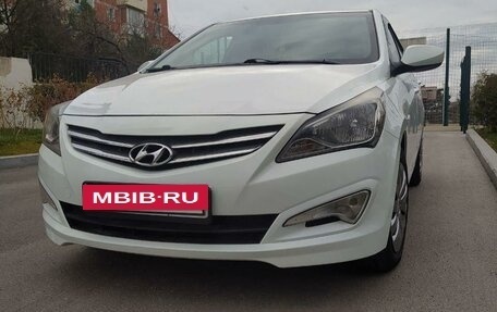 Hyundai Solaris II рестайлинг, 2014 год, 900 000 рублей, 19 фотография