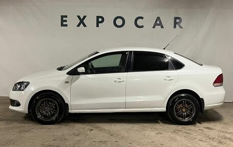 Volkswagen Polo VI (EU Market), 2011 год, 695 000 рублей, 2 фотография