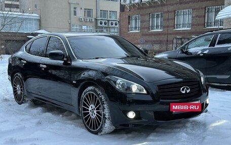 Infiniti Q70 I, 2015 год, 2 350 000 рублей, 2 фотография