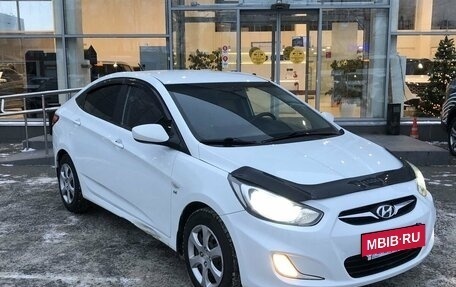 Hyundai Solaris II рестайлинг, 2012 год, 897 000 рублей, 3 фотография