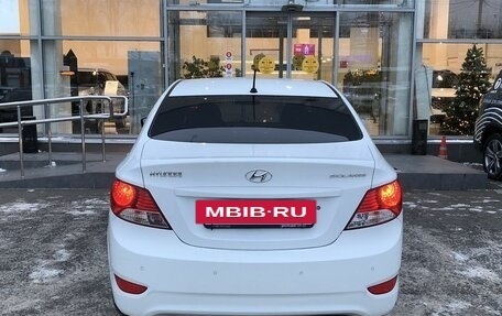 Hyundai Solaris II рестайлинг, 2012 год, 897 000 рублей, 6 фотография