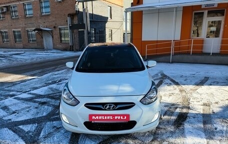 Hyundai Solaris II рестайлинг, 2012 год, 1 050 000 рублей, 8 фотография