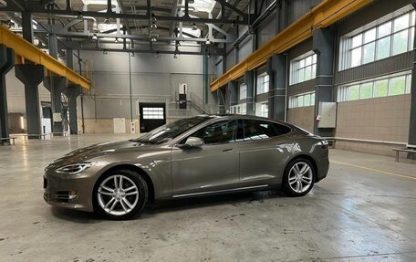 Tesla Model S I, 2015 год, 2 750 000 рублей, 14 фотография