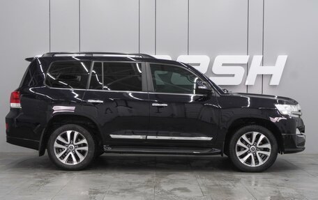 Toyota Land Cruiser 200, 2018 год, 8 399 000 рублей, 5 фотография