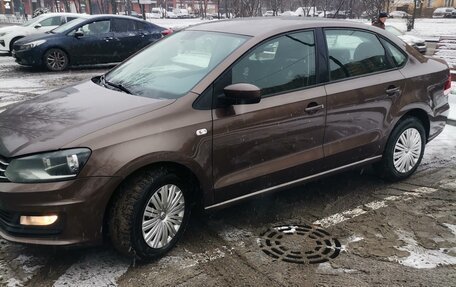 Volkswagen Polo VI (EU Market), 2016 год, 1 050 000 рублей, 2 фотография