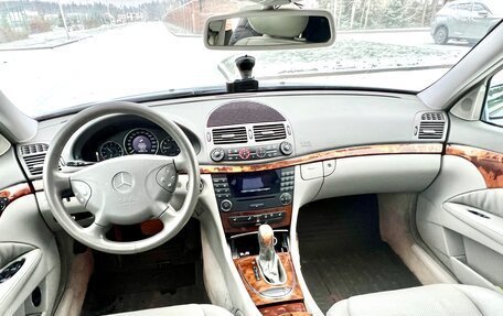 Mercedes-Benz E-Класс, 2004 год, 1 120 000 рублей, 5 фотография