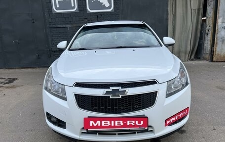 Chevrolet Cruze II, 2012 год, 750 000 рублей, 3 фотография