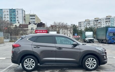 Hyundai Tucson III, 2018 год, 2 650 000 рублей, 4 фотография