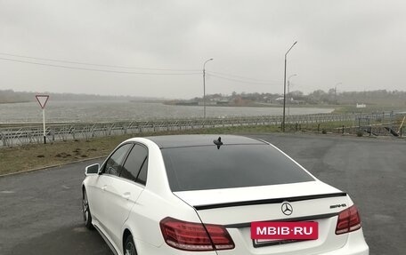 Mercedes-Benz E-Класс, 2013 год, 2 400 000 рублей, 13 фотография