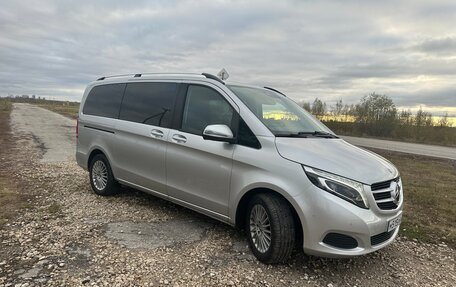 Mercedes-Benz V-Класс, 2019 год, 5 500 000 рублей, 3 фотография