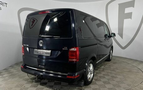 Volkswagen Multivan T6 рестайлинг, 2016 год, 3 300 000 рублей, 6 фотография